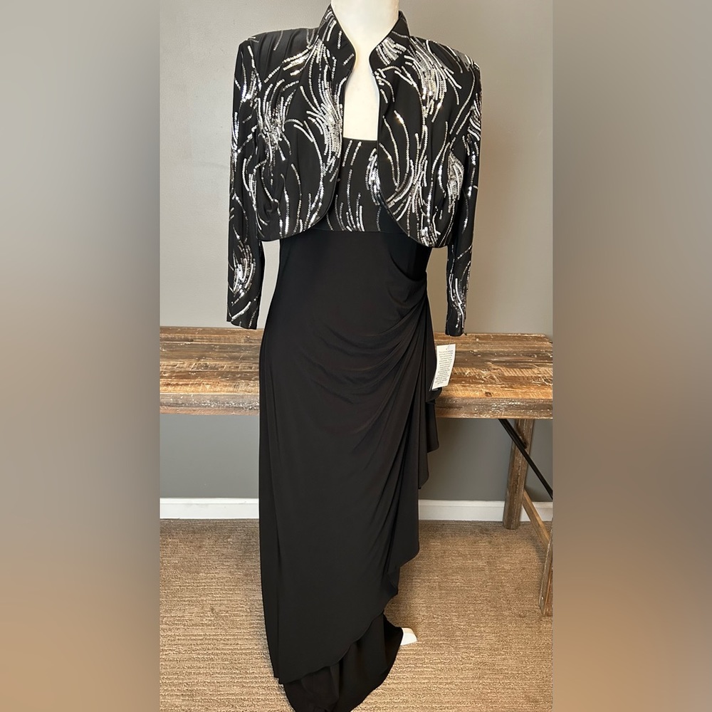 Long 2 piece formal dress Black NWT size 8